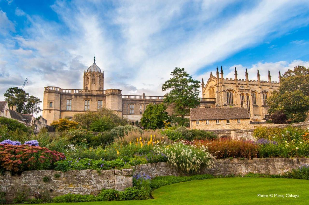 Stunning Riverside Oxford Apartment With Parking Esterno foto